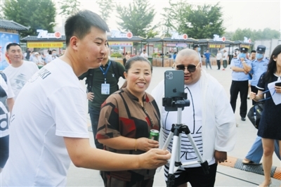 本土网红直播带货 "通辽好货"畅销云端