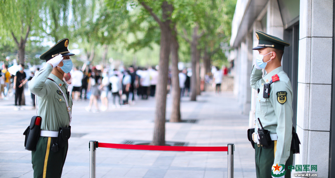 天安门广场上的另一道风景线