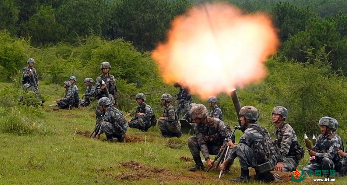 出击！迫击炮实弹射击显威演训场
