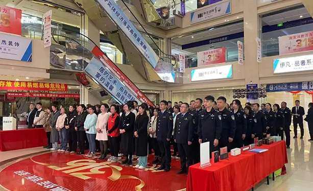 通辽市市场监督管理局开发区分局开展“3•15”“两品一械”安全宣传服务活动