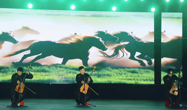 通辽市库伦旗举办庆“八一”双拥文艺晚会