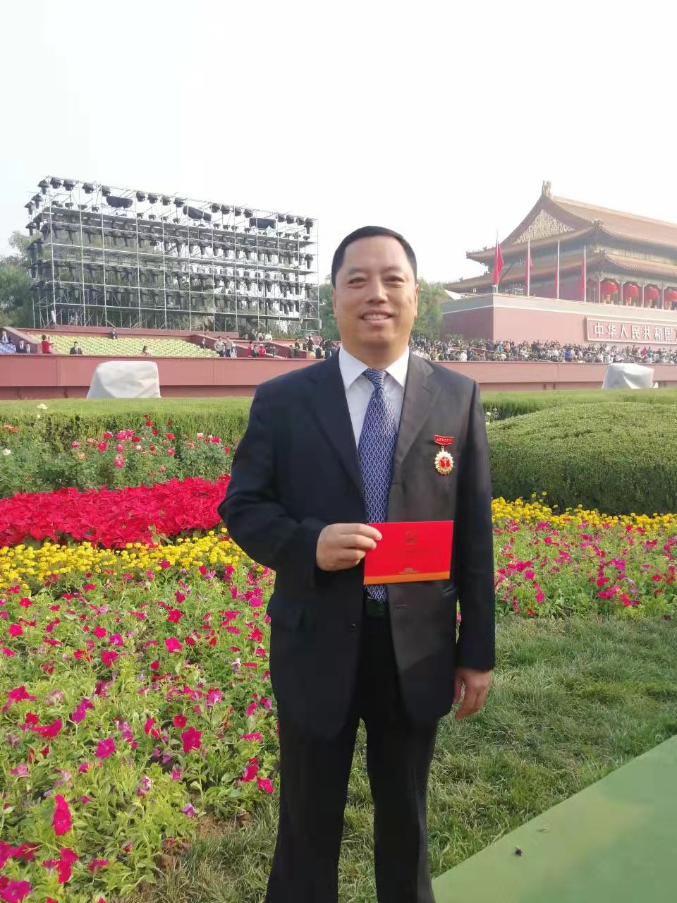 徐吉明1.jpg