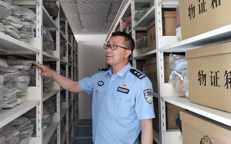 1731275595767143.jpg 工作照3.jpg