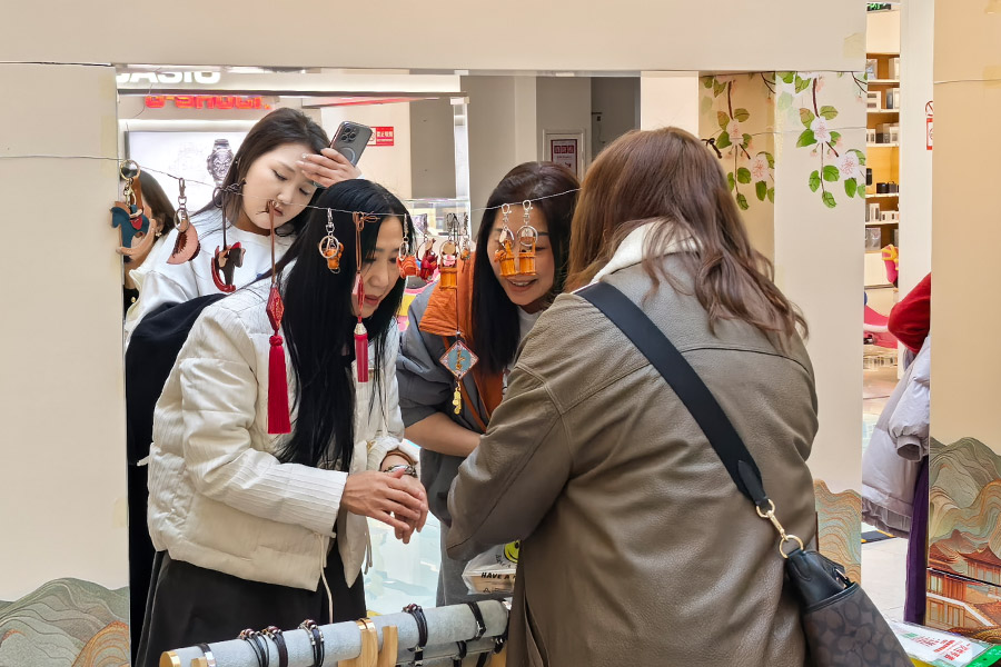 1741428537150943.jpg 2.jpg