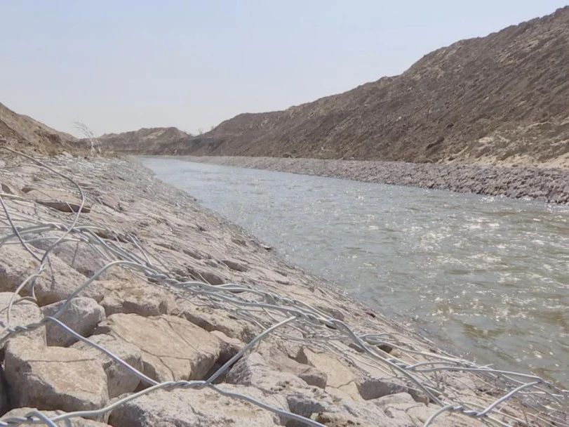 0949335782059149.jpg ca1792e86bc626ac500fe9b793c59a4f.jpg