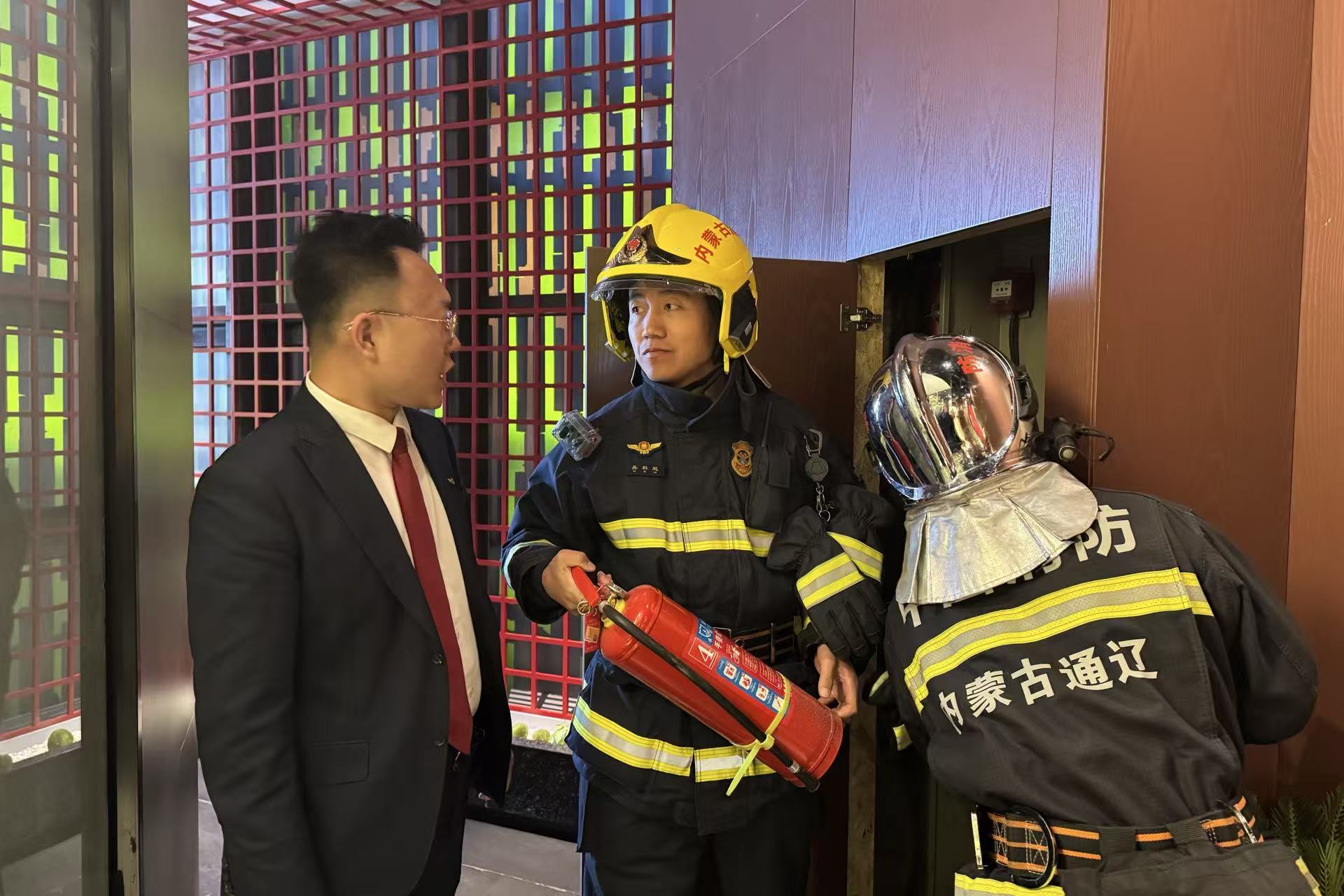 1758180898426827.jpg 37f686eb213d26cd338d9ff8888f3595.jpg