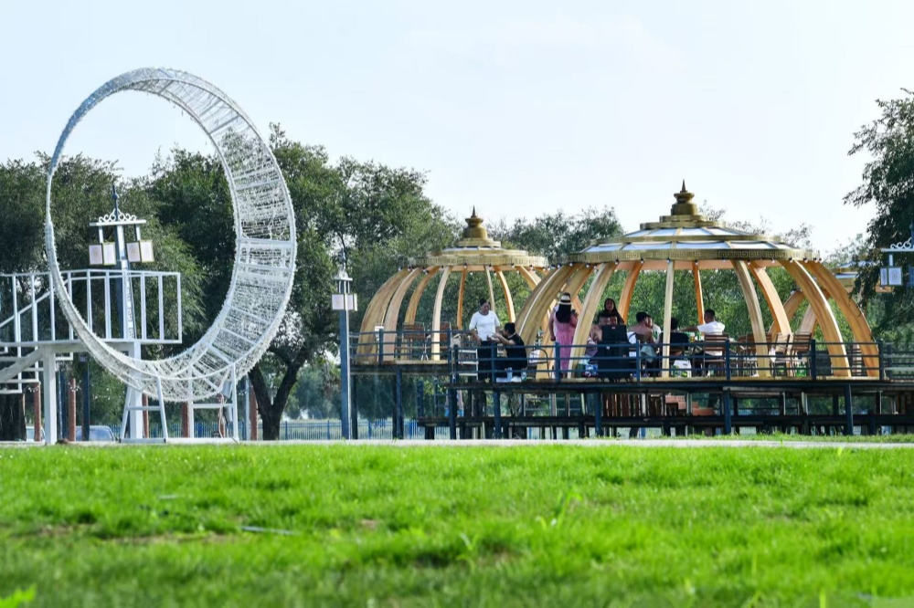 1763778125296163.jpg 8.珠日河疏林草原露营地。 记者 张启民 摄.jpg