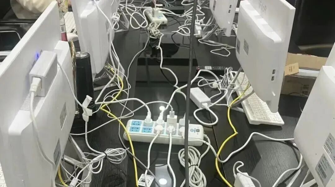 1001429036615512.jpg 0ae5a4daea9e65e91d6969e5ff5bb367.jpg