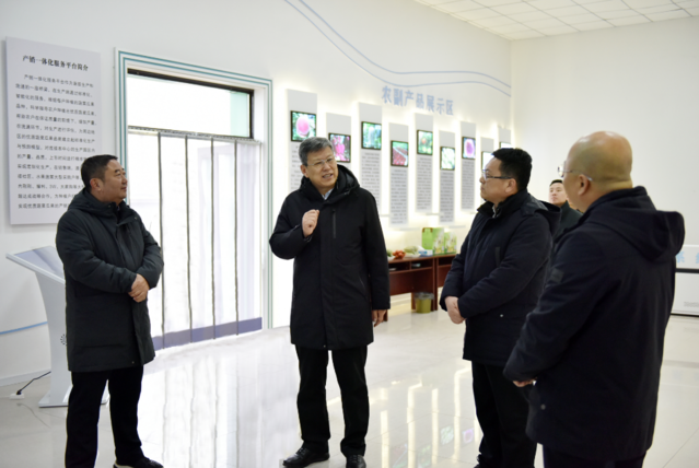 孟宪东在科尔沁区调研时强调 在全市经济高质量发展中勇挑重担奋勇当