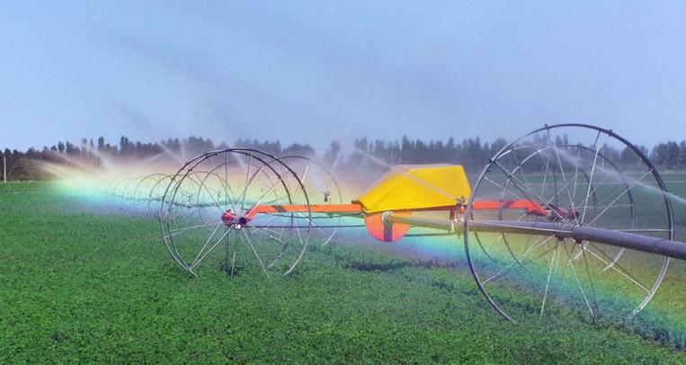 滚移式喷灌机图片集