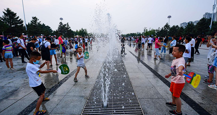 音乐与美食的盛宴燃爆夏日激情 ——“7·17”科尔沁草原音乐美食季开幕侧记